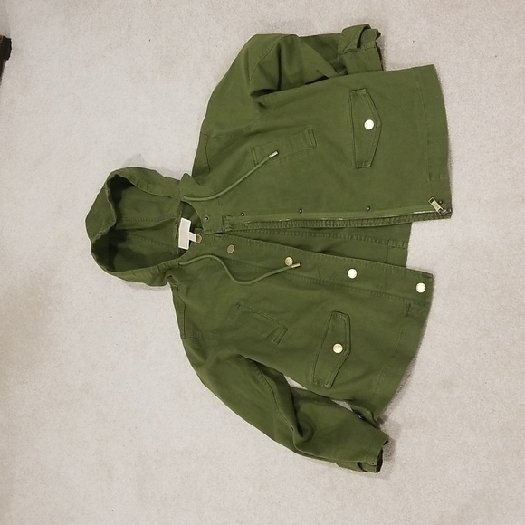 Beautiful green Michael Kors jean set - Picture 4 of 7